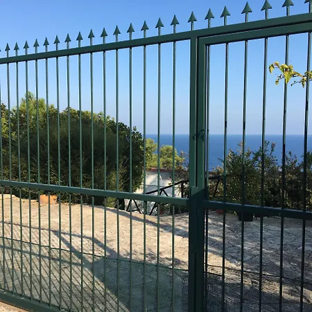 Vila Panoramica A Castro Marittima