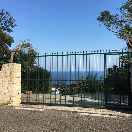 Panoramica A Castro فيلة